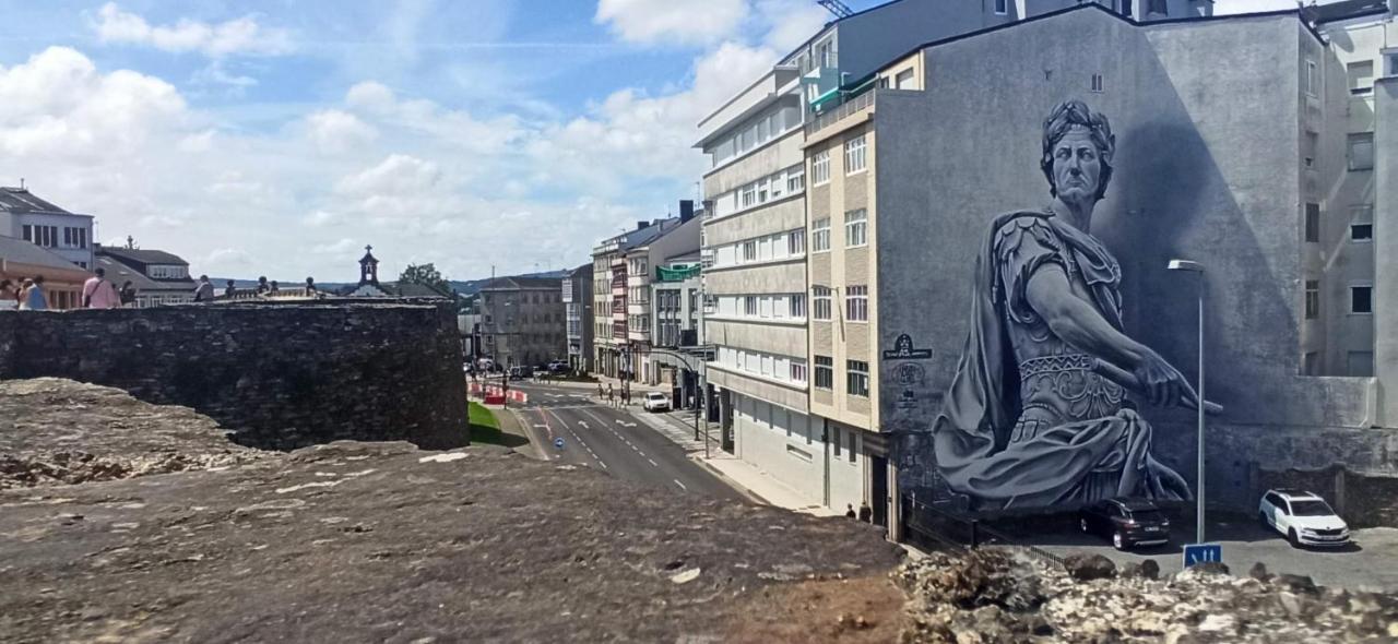 Adarve, Con Parking Y Vistas A La Muralla Lugo Exteriör bild